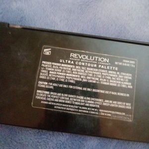 Contour palette by Revolution